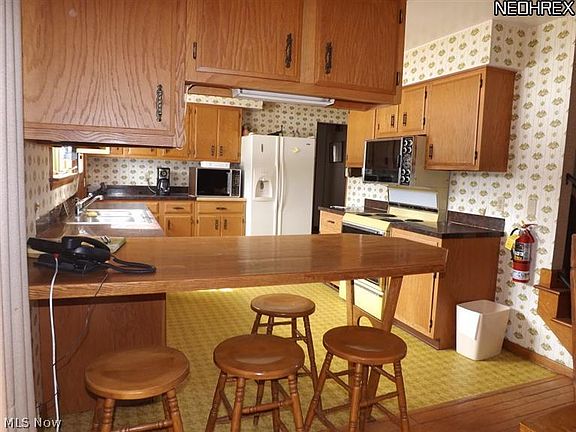 2nd image of 3296-3304 E Center Usr St #20