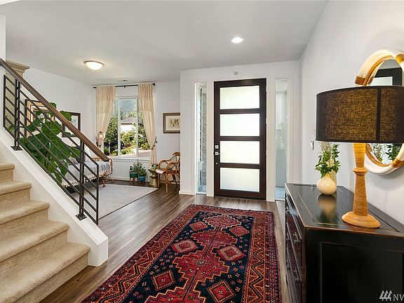 4th image of 1101 Gaines Ave SE