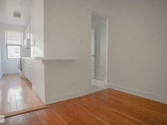 4th image of 233 E 32nd St APT 5G