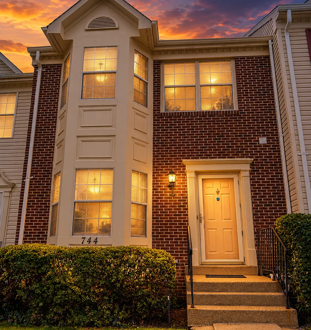 4 bed, 3.5 bath, 1344 sqft, $4,250 — Photo 1