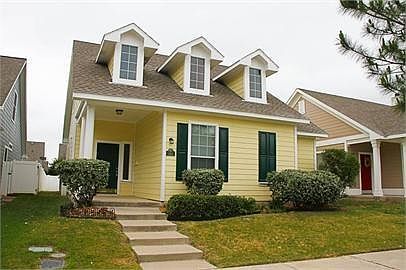 1st image of 9818 Cedarcrest Dr