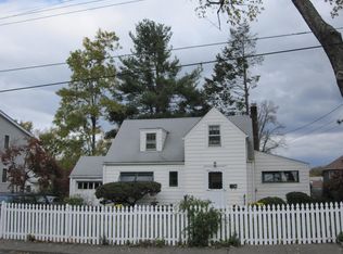 22 Vine St, Beacon, NY 12508