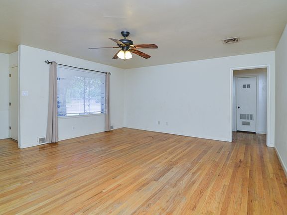 3rd image of 3103 38th St
