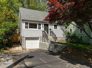 28 Woodcliff Ave, Poughkeepsie, NY 12603