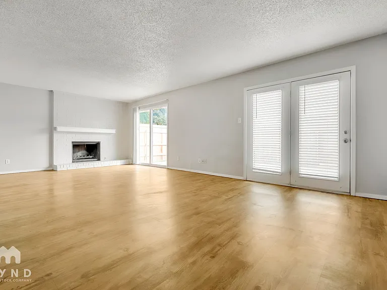 Del Estrado Townhomes — Photo 20