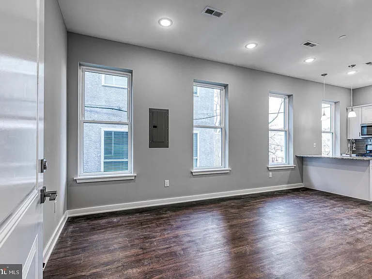 1316 S Broad St #1R — Photo 7