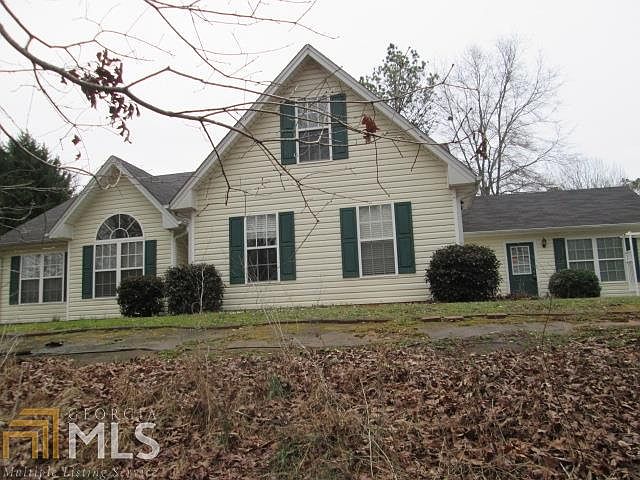 1st image of 25 Crooked Creek Dr