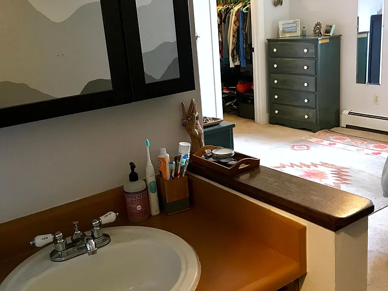 Sink area