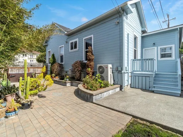 355 Eddy St, Scotia, CA 95565