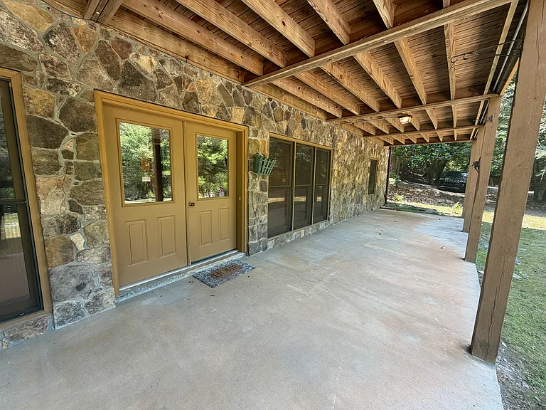 1060 Horseshoe Bend Rd — Photo 5