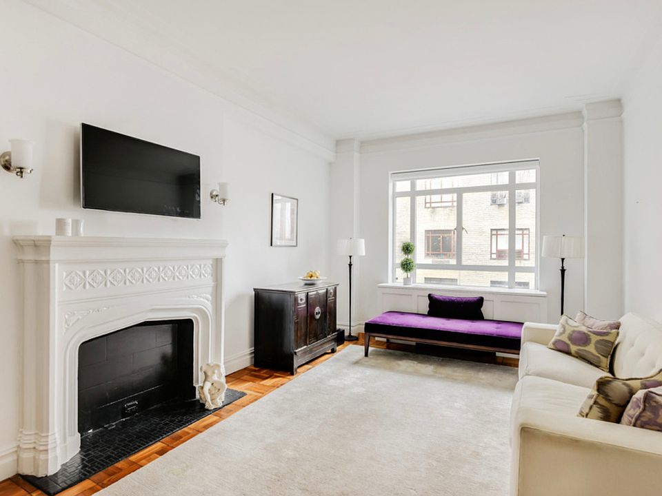 1st image of 25 Central Park W APT 18V