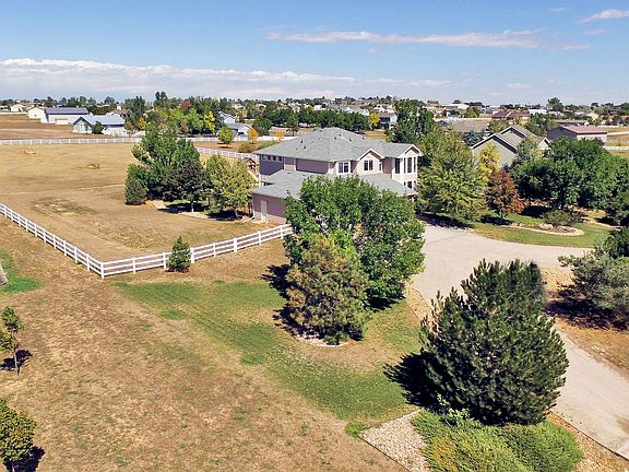 Level 2.5 acre lot!