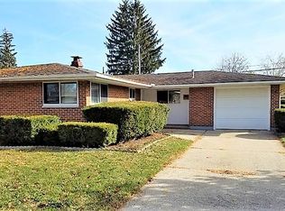 1434 Mapleridge Dr, Fairborn, OH 45324