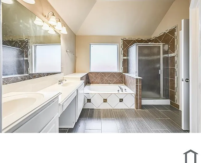 606 Primavera Dr — Photo 11