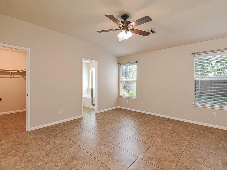 20210 Ribbonwood Point Ct — Photo 9