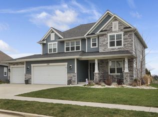 7797 Fredricksburg Ct, Bristol, WI 53104