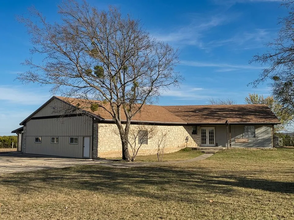 552 Lawson Ln