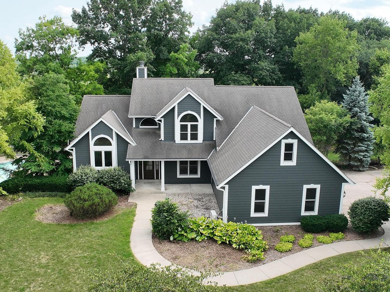 20855 West Lawnsdale ROAD, New Berlin, WI 53146 Zillow