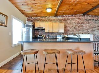 137 W 9th St #3, South Boston, MA 02127