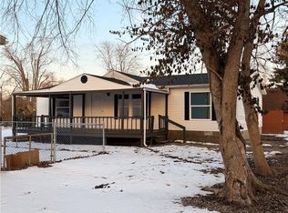 307 W 7th St, Saint Elmo, IL