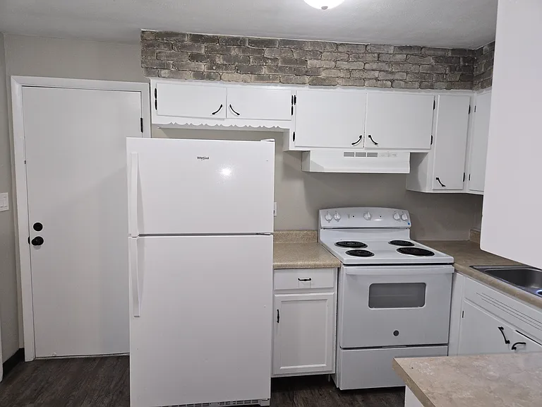 3505 Woodman Dr — Photo 10