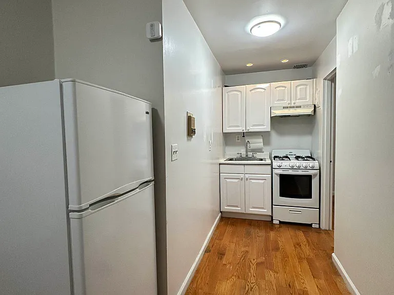 11 E 32nd St #5C — Photo 9
