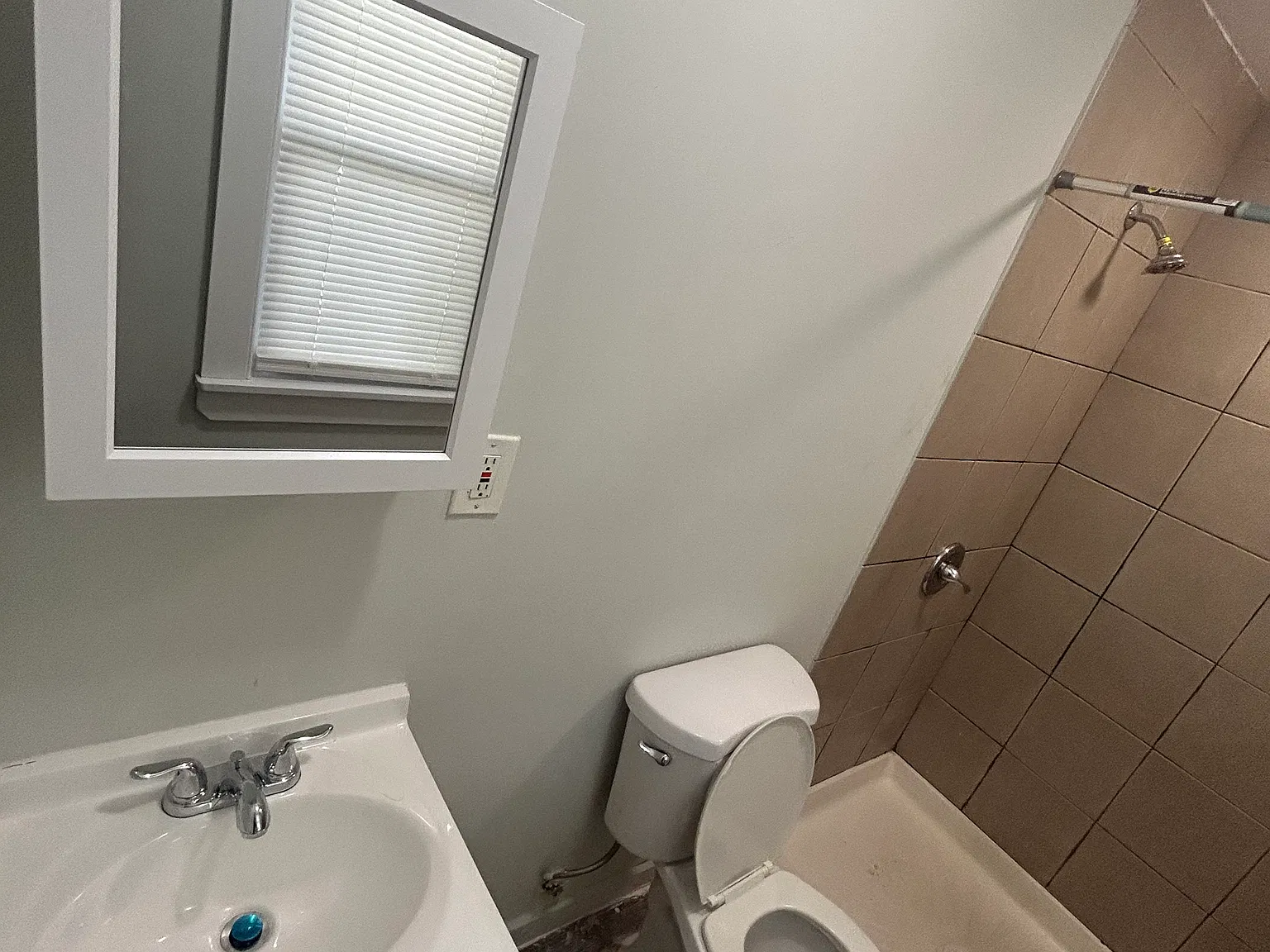 2 bed, $1,650 — Photo 2