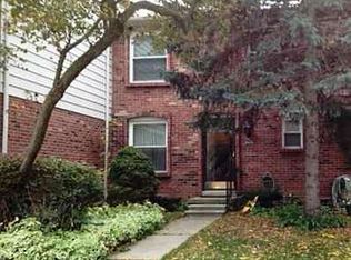 34439 Lytle St, Farmington Hills, MI 48335