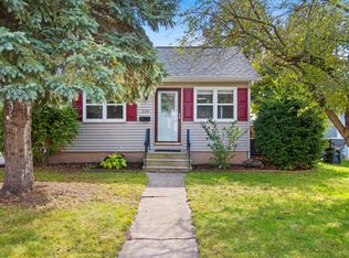 224 W Pearl St, Seymour, WI 54165