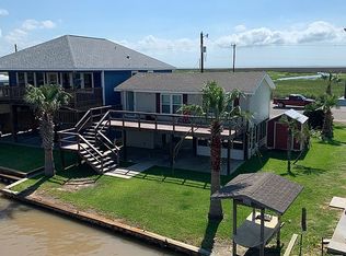 104 Fm 2031 Beach Rd, Matagorda, TX 77457