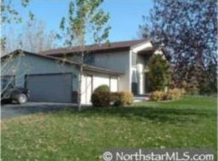 9096 Hemlock Ln N, Maple Grove, MN 55369