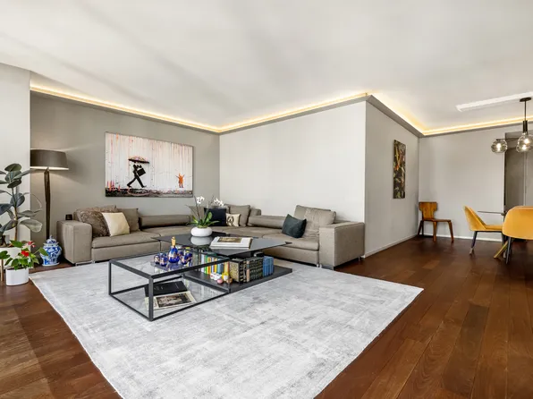 641 5th Avenue image 3 of 11