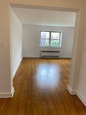 4th image of 82-05 134th St #6H