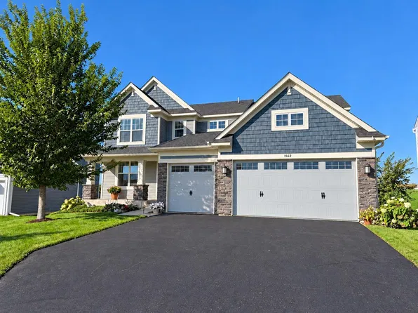 1562 Edgebrook Ln, Carver, MN 55315