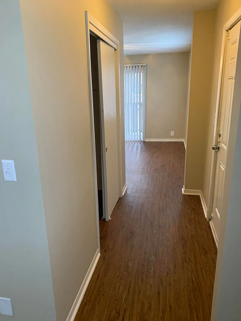 Superior Place Apartments — Photo 1