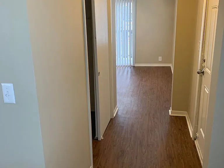 Superior Place Apartments — Photo 1