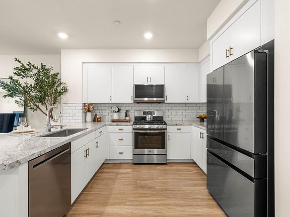 2nd image of 5925 Charlotte Dr Unit 212