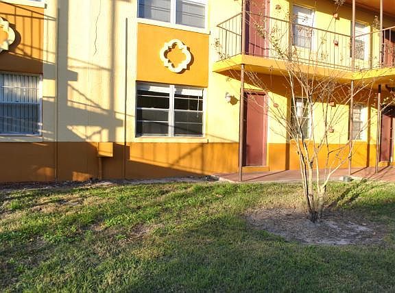 4th image of 711 McDougall Ct #711