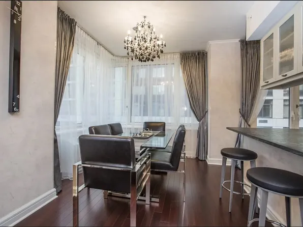 80 Riverside Boulevard image 7 of 16