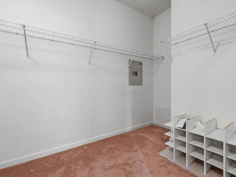 39 Brook Ln — Photo 22