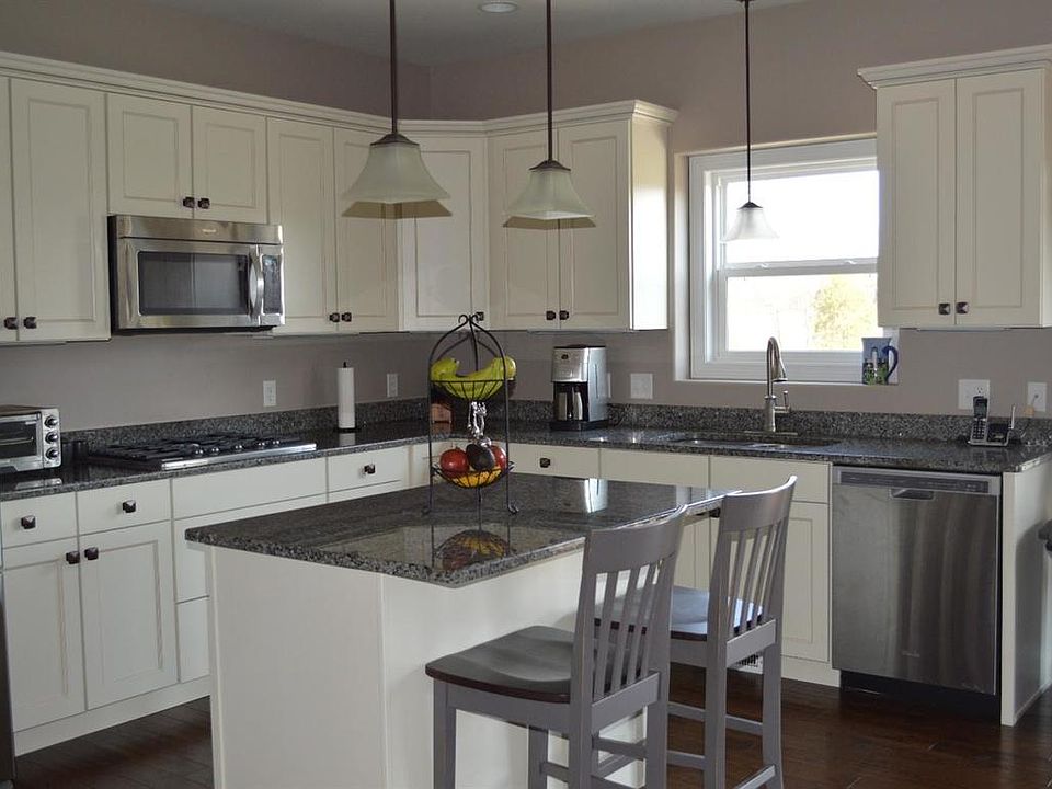 1st image of 845 E Shakespeare Dr