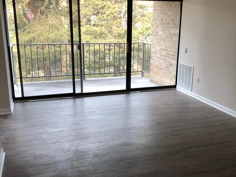 2040 Royal Fern Ct #21A — Photo 2