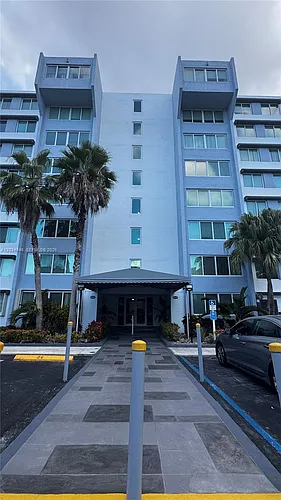 9125 SW 77th Ave #501 Photo 1