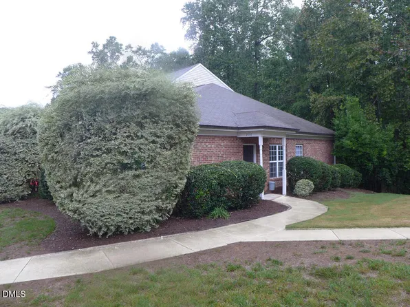 101 Rock Haven Rd #B206, Carrboro, NC 27510
