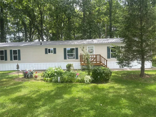 8912 Walnut Dr #17, Meadville, PA 16335