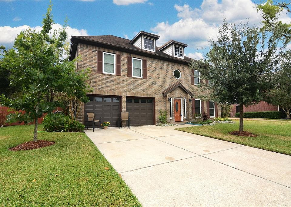 1st image of 1006 Applewood Dr