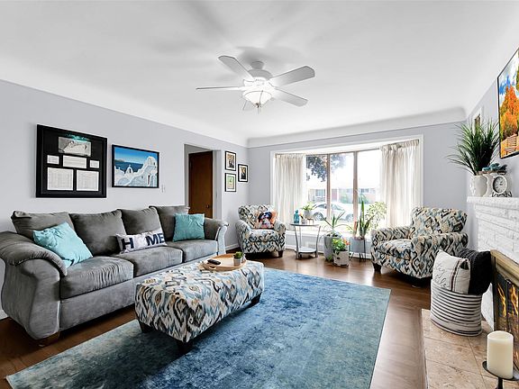 5th image of 24841 Almond Ave