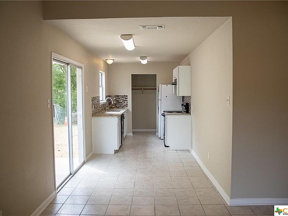 5th image of 3804 Trotwood Trl