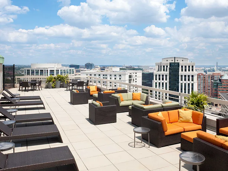 Rooftop Sun Deck