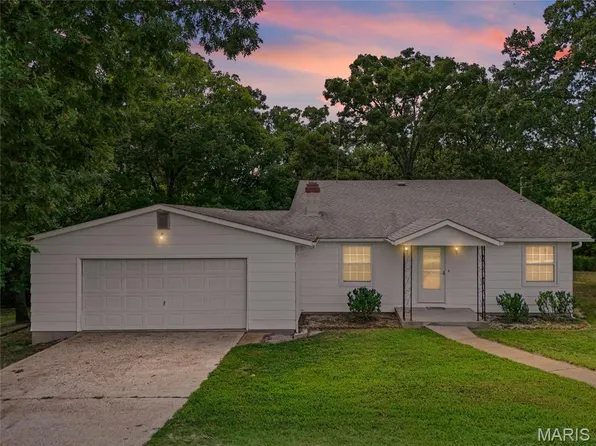 5418 Paw Paw Ln, De Soto, MO 63020
